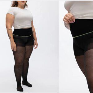 NWT Sheertex Mini Dot Control Top Sheer Rip-Resist Tights